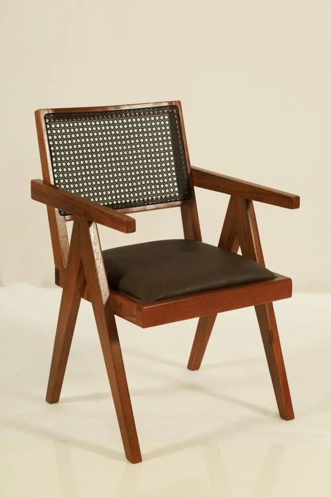 Silla Chair tapizada Noble